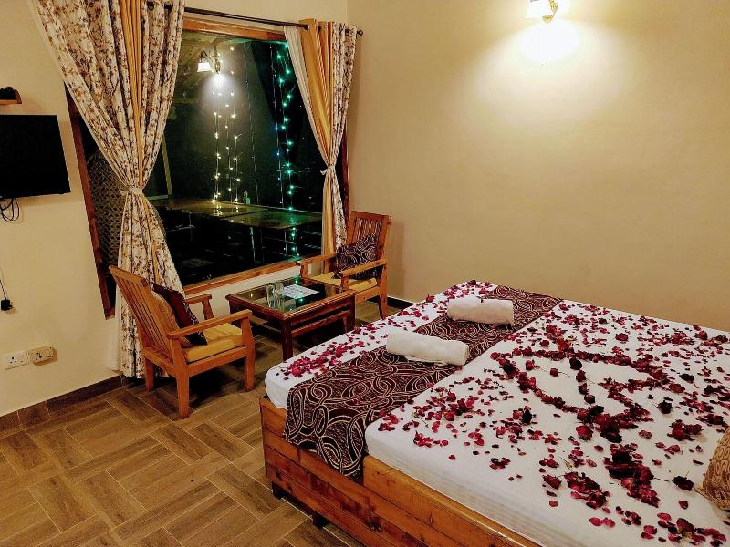 Elegance Retreat Manali Luxury Stay image