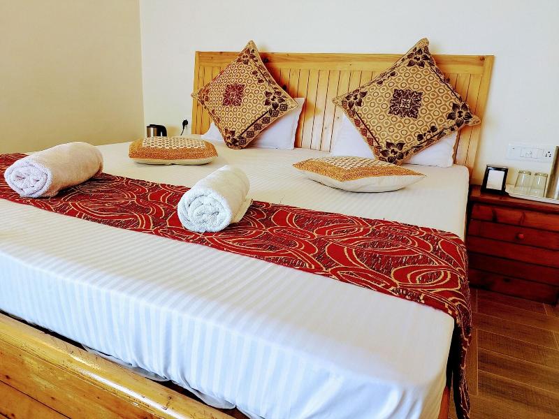 Elegance Retreat Manali Luxury Stay image
