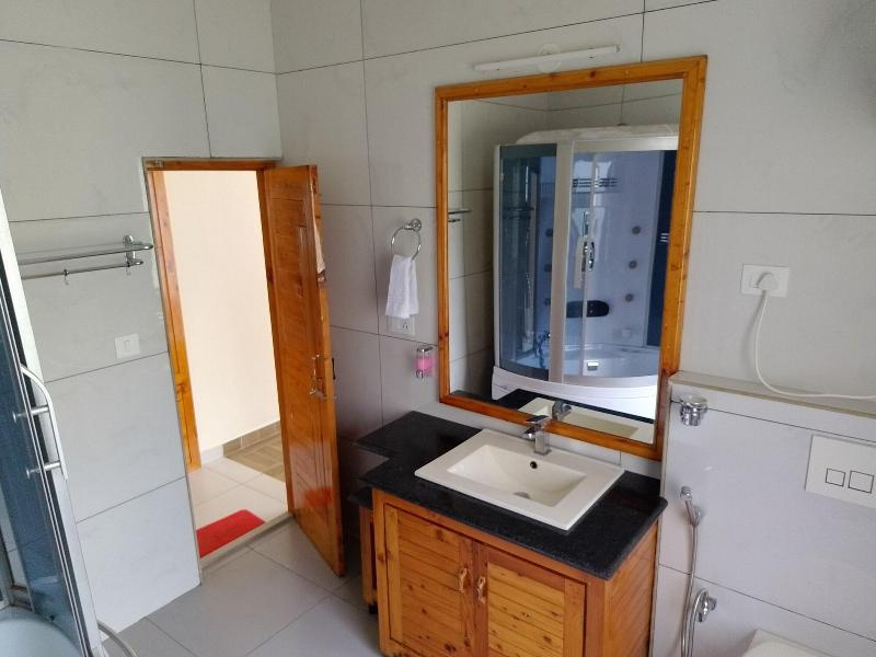 Elegance Retreat Manali Luxury Stay image