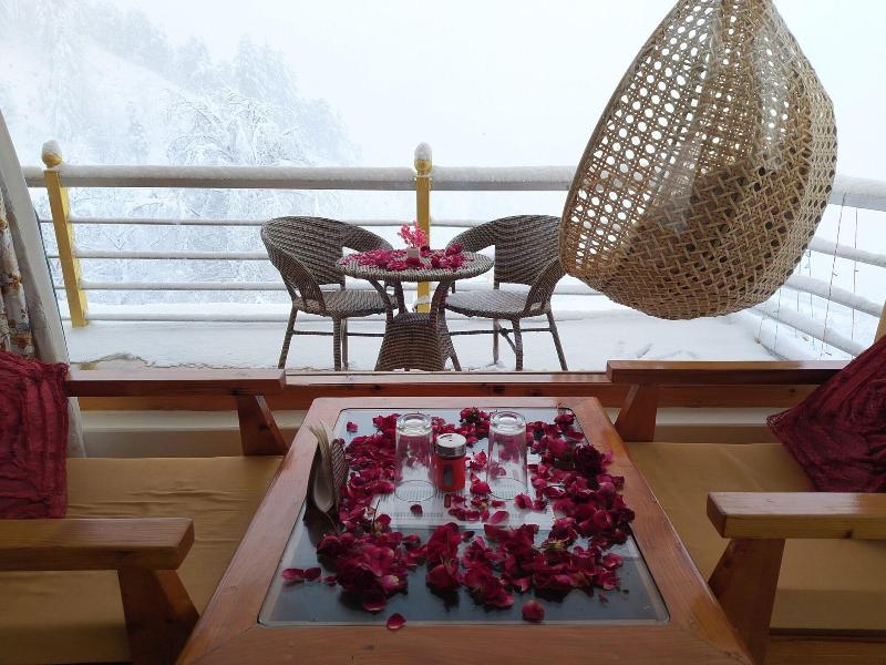 Elegance Retreat Manali Luxury Stay image