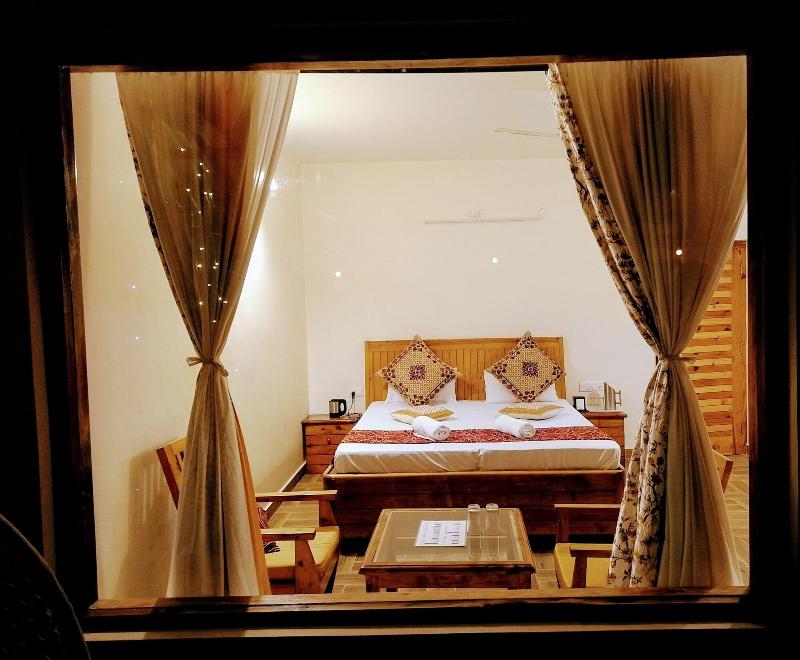 Elegance Retreat Manali Luxury Stay image
