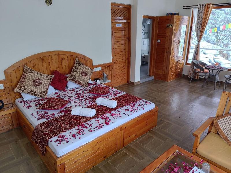 Elegance Retreat Manali Luxury Stay image
