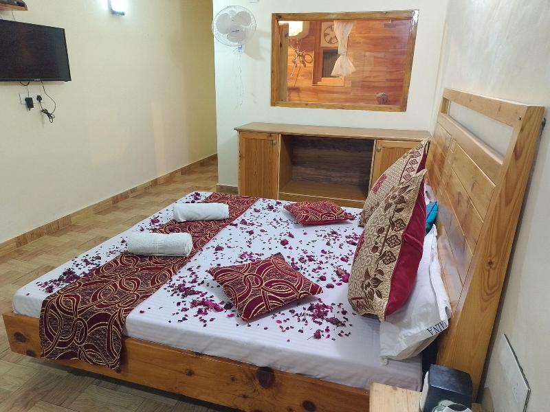 Elegance Retreat Manali Luxury Stay image