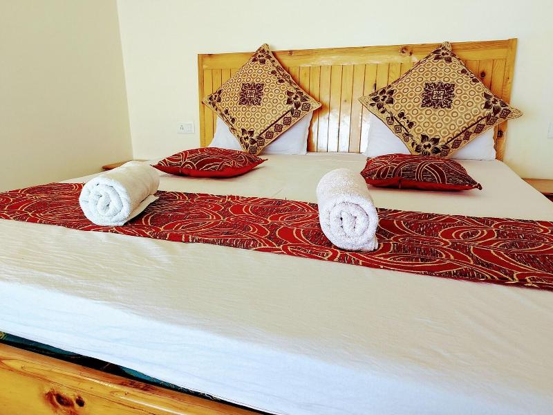 Elegance Retreat Manali Luxury Stay image