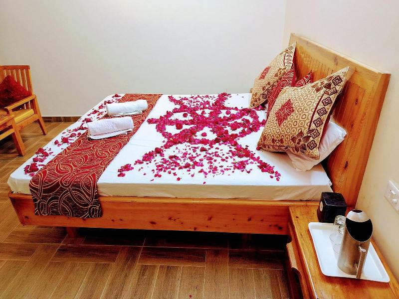 Elegance Retreat Manali Luxury Stay image