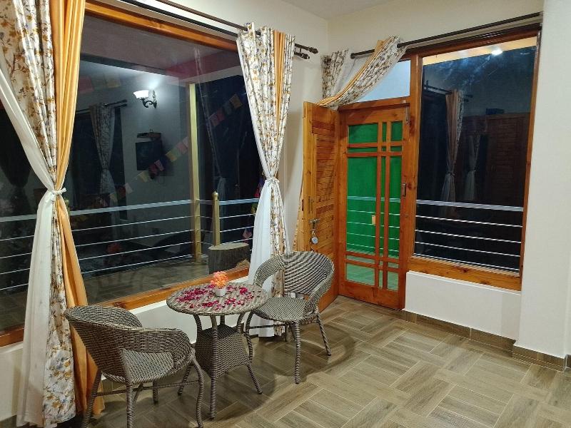 Elegance Retreat Manali Luxury Stay image