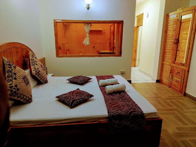 Elegance Retreat Manali Luxury Stay image