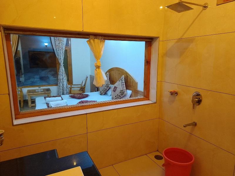Elegance Retreat Manali Luxury Stay image