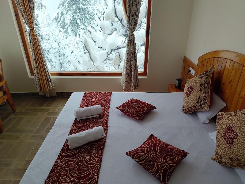Elegance Retreat Manali Luxury Stay image