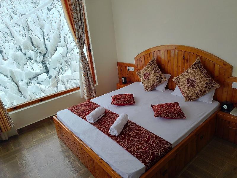 Elegance Retreat Manali Luxury Stay image
