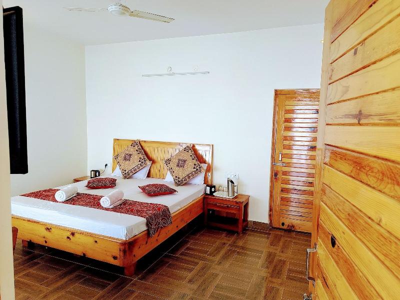Elegance Retreat Manali Luxury Stay image
