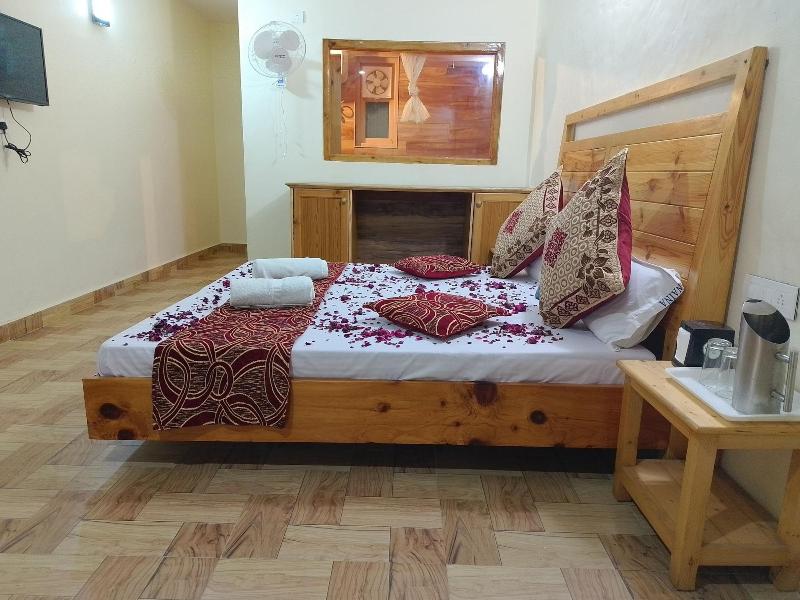 Elegance Retreat Manali Luxury Stay image
