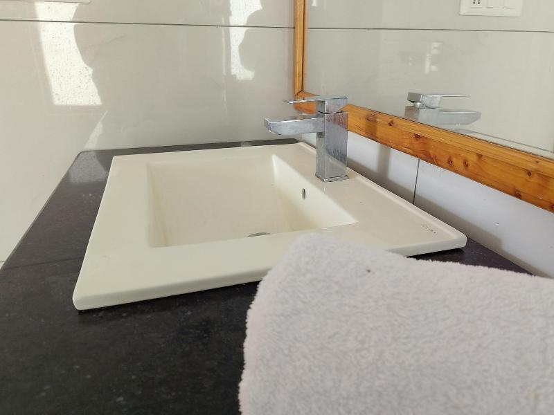 Elegance Retreat Manali Luxury Stay image