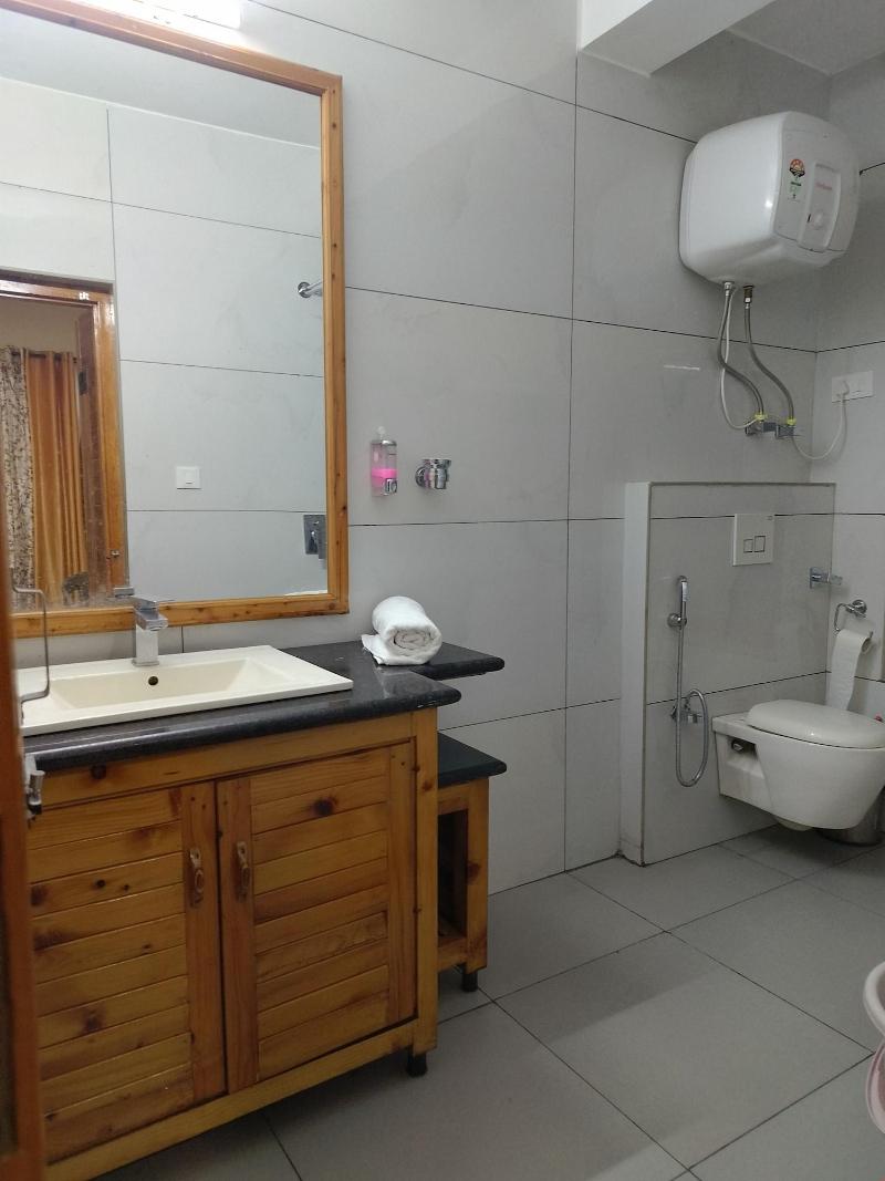 Elegance Retreat Manali Luxury Stay image