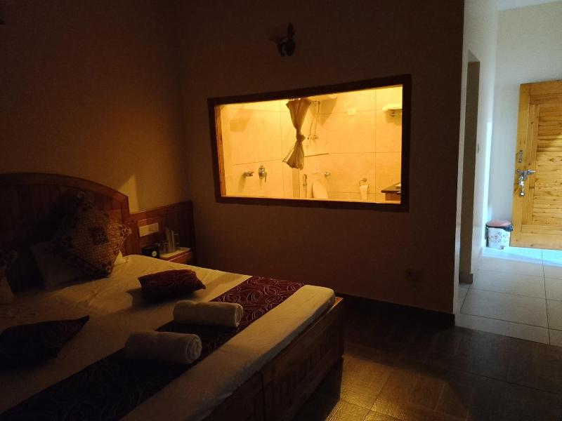 Elegance Retreat Manali Luxury Stay image