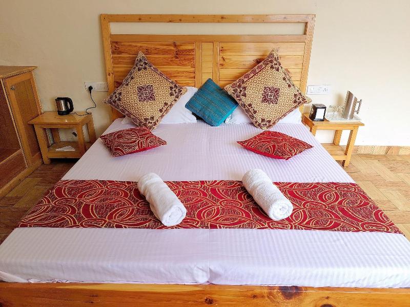 Elegance Retreat Manali Luxury Stay image