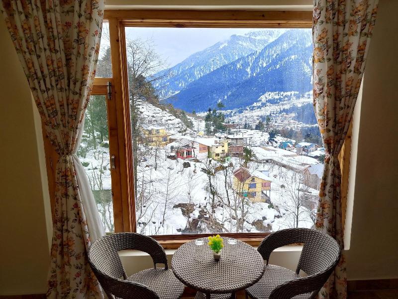 Elegance Retreat Manali Luxury Stay image