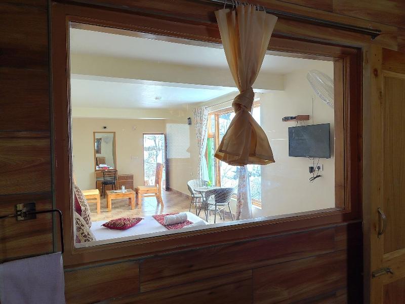 Elegance Retreat Manali Luxury Stay image