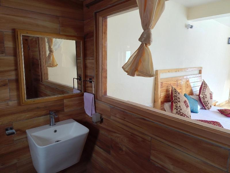 Elegance Retreat Manali Luxury Stay image