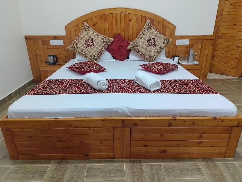 Elegance Retreat Manali Luxury Stay image