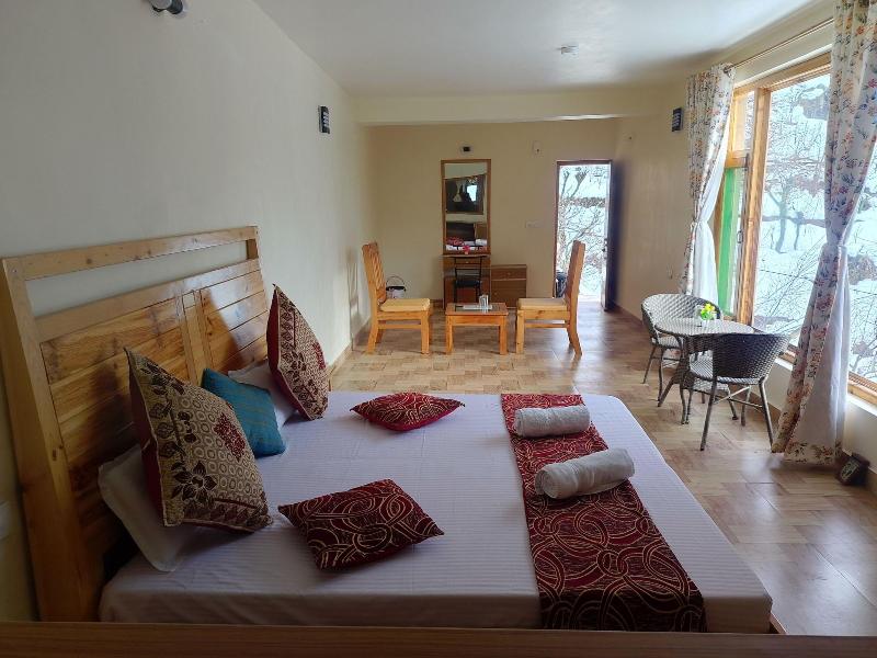 Elegance Retreat Manali Luxury Stay image