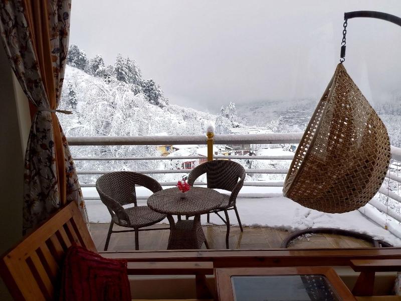 Elegance Retreat Manali Luxury Stay image