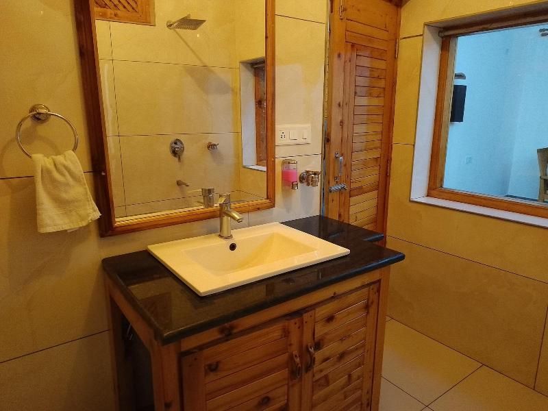 Elegance Retreat Manali Luxury Stay image