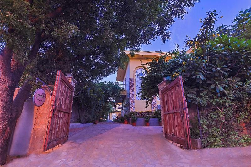 Ananyamaya Nature Lodge image