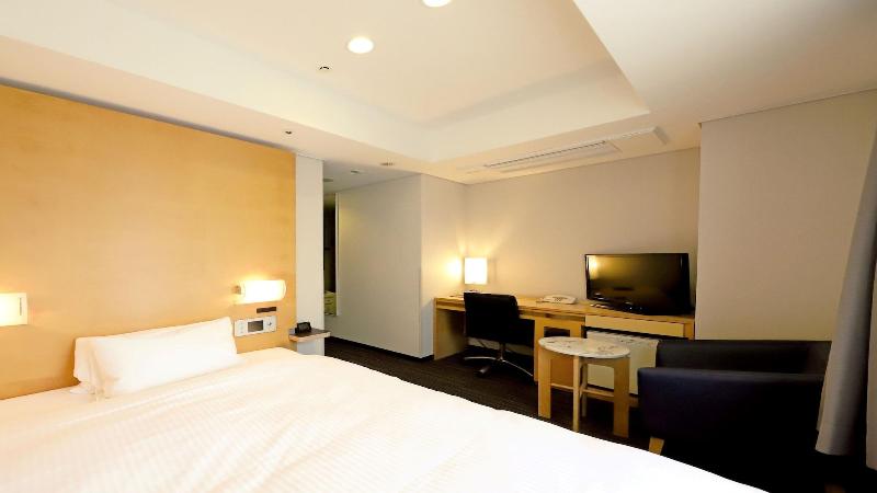 Smile Hotel Osaka Yotsubashi image