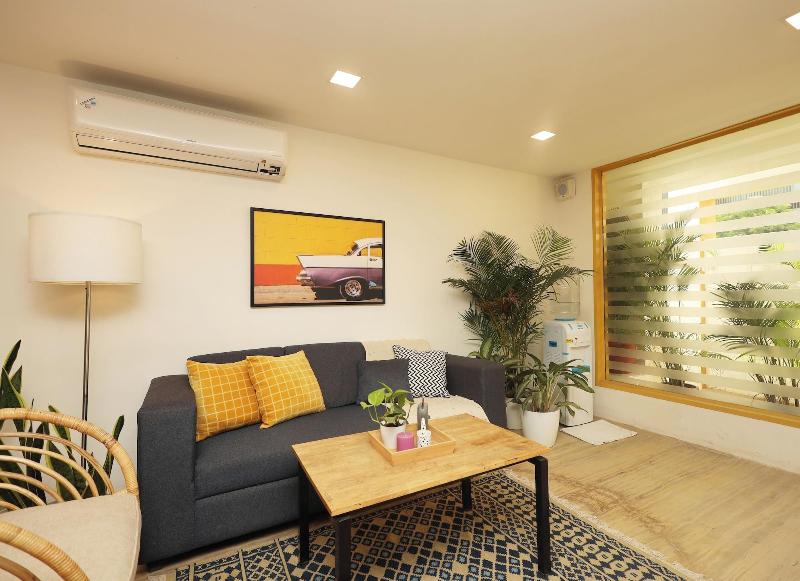 Olive Koramangala 100ft Road image