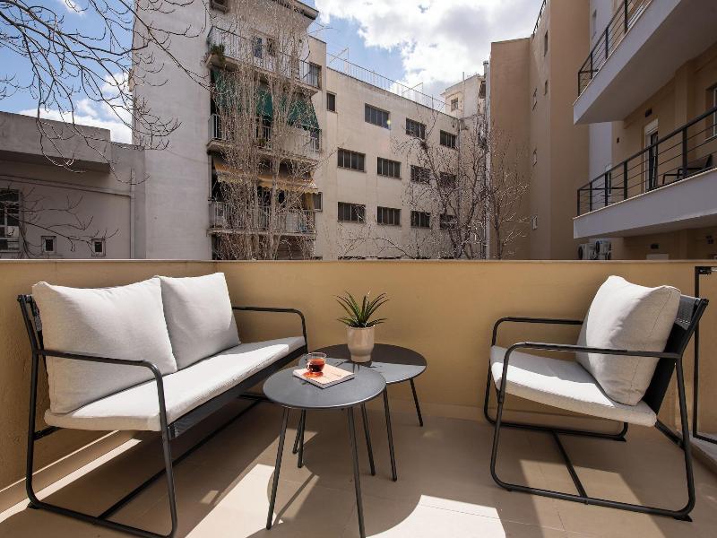 Living Yard Acropolis image