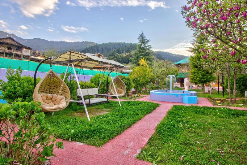 Regal Retreat image