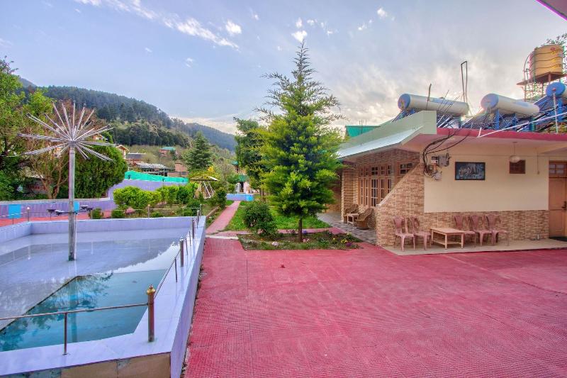 Regal Retreat image