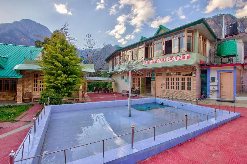 Regal Retreat image