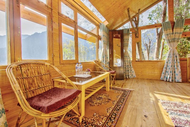 Regal Retreat image