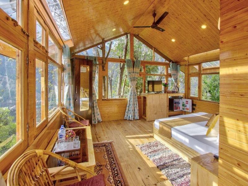 Regal Retreat image