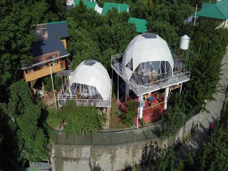 Regal Retreat image