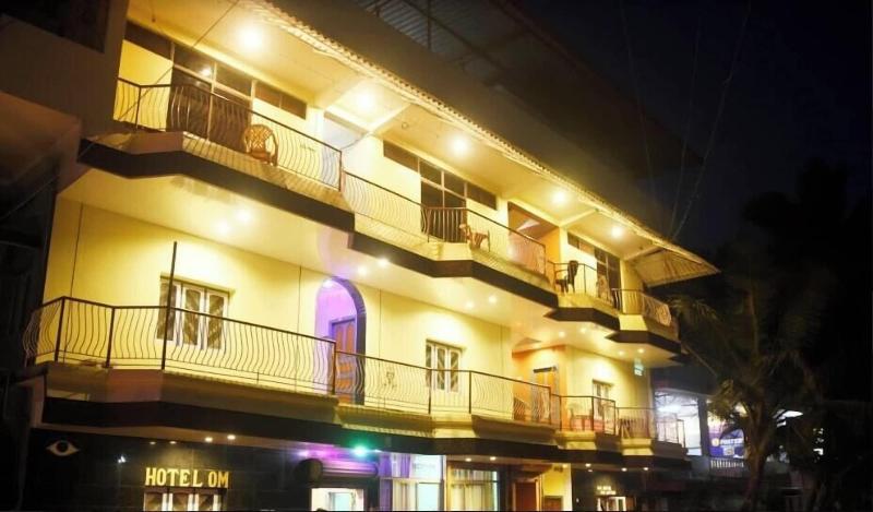 Hotel Greens image