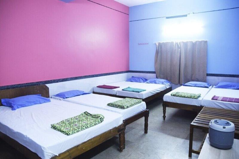 Hotel Greens image