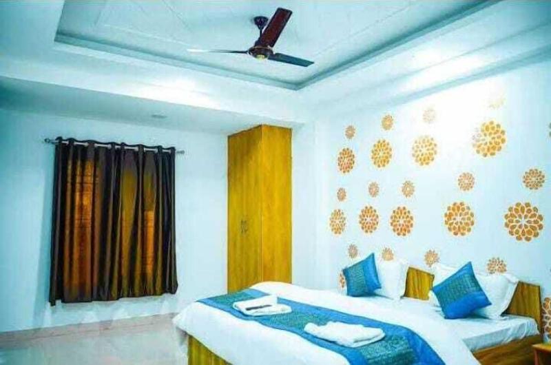 Hotel Abode Inn image