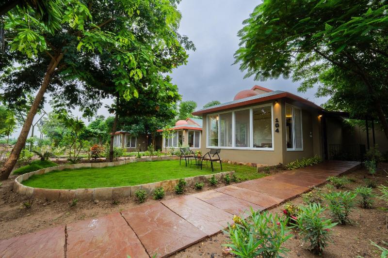 Tathastu Tadoba — general view