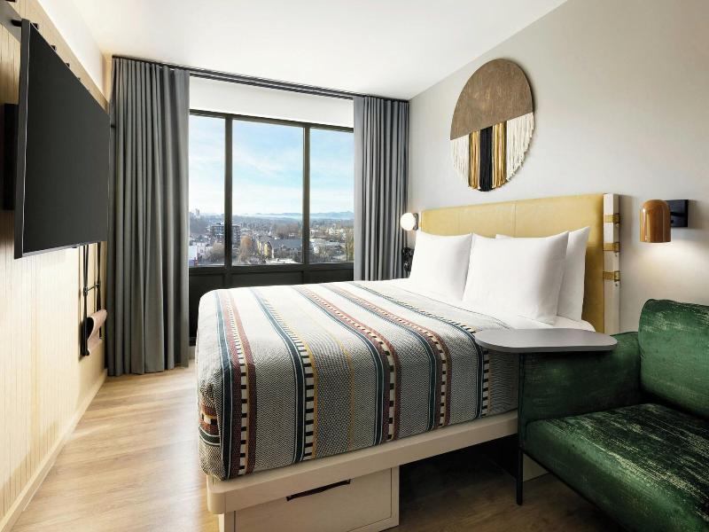 Moxy Asheville image