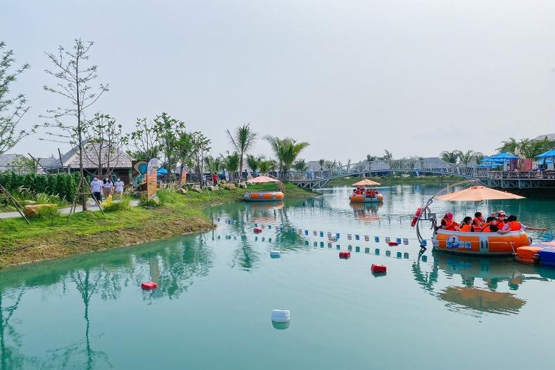 Buffalo Island Resort image