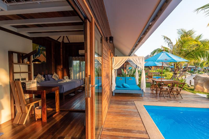 Buffalo Island Resort image