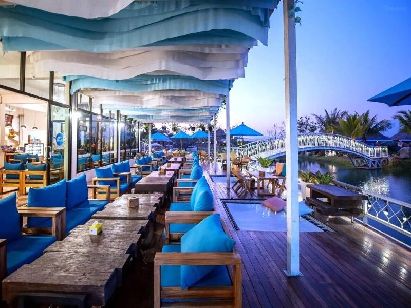 Buffalo Island Resort