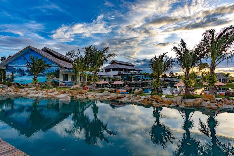 Buffalo Island Resort image