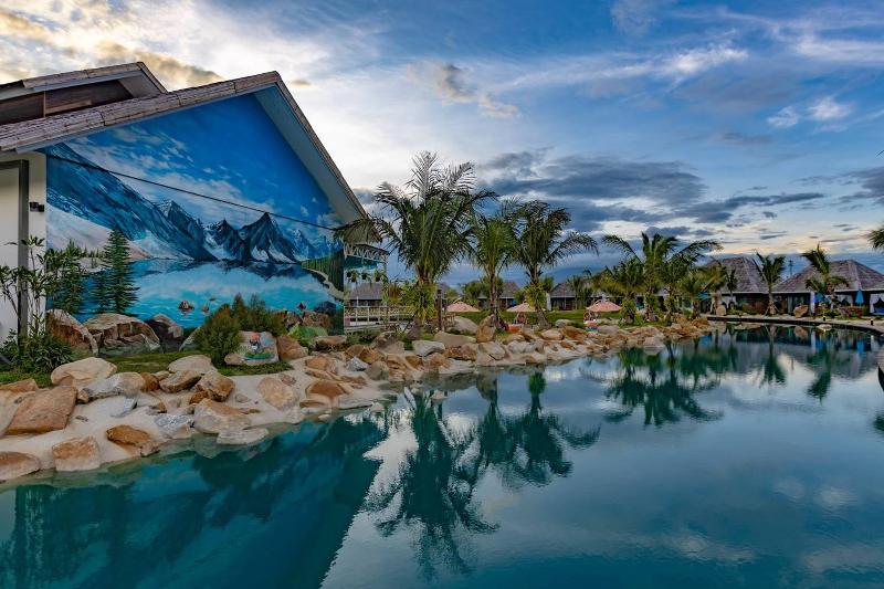 Buffalo Island Resort image