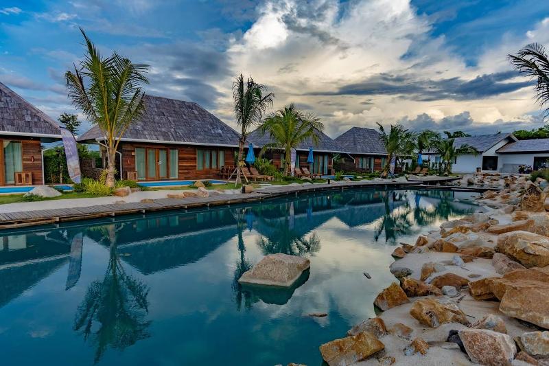 Buffalo Island Resort image