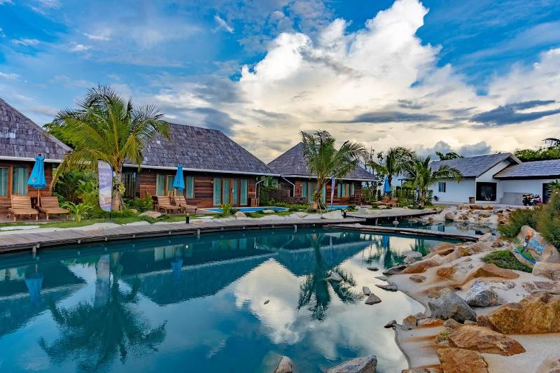 Buffalo Island Resort image