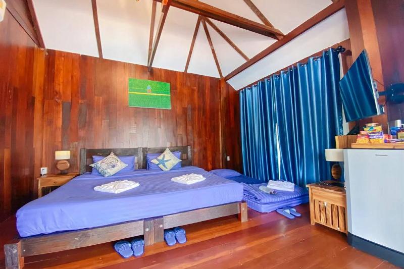 Buffalo Island Resort image